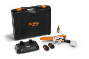 GTA 30 motoferastrau cu acumulator STIHL Set cu 2 acumulator AS 2 si incarcator rapid AL 5-2